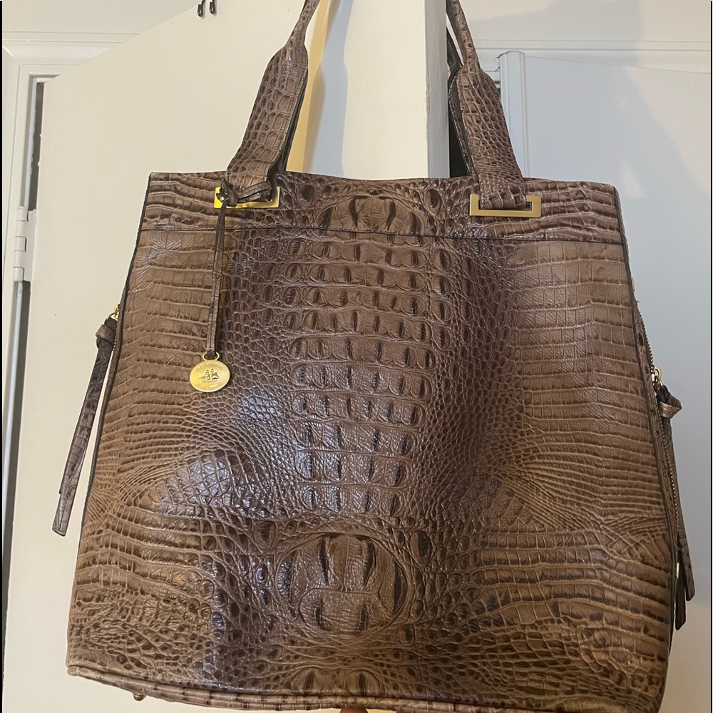 Handbag - Picture 11 of 14